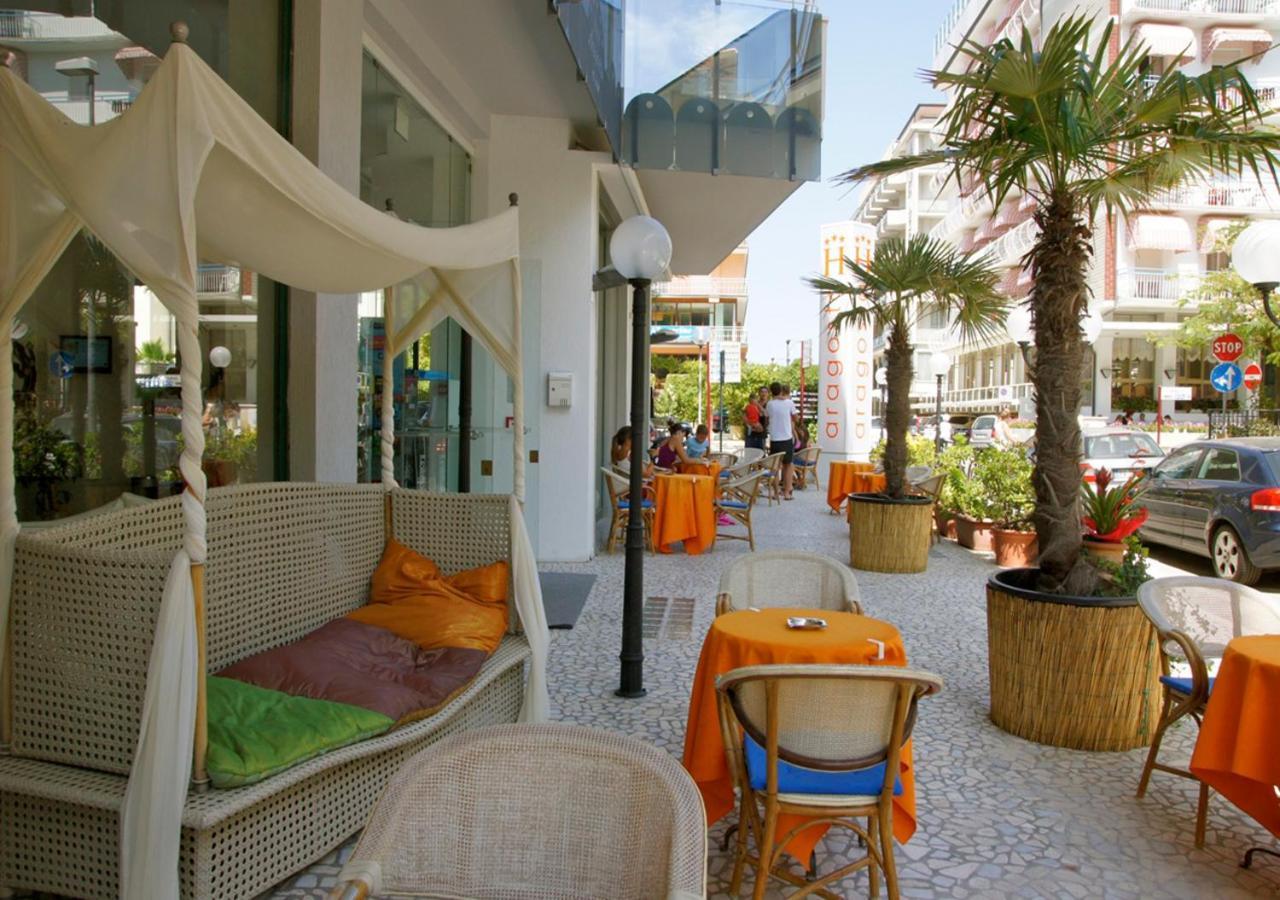 Hotel Aragosta カットーリカ エクステリア 写真